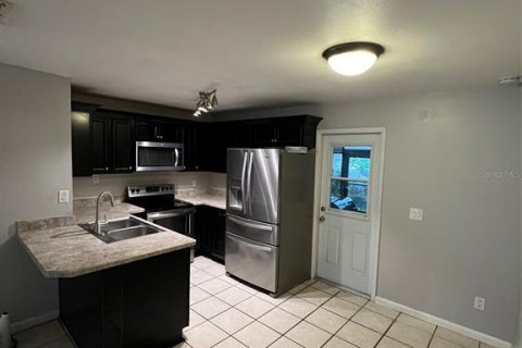 Adosado en alquiler en Brandon, Florida, 2 dormitorios, 96.62 m2 № 1915071 - foto 7