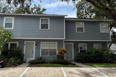 Adosado en alquiler en Brandon, Florida, 2 dormitorios, 96.62 m2 № 1915071 - foto 1
