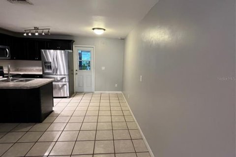Adosado en alquiler en Brandon, Florida, 2 dormitorios, 96.62 m2 № 1915071 - foto 11