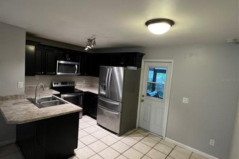 Adosado en alquiler en Brandon, Florida, 2 dormitorios, 96.62 m2 № 1915071 - foto 8