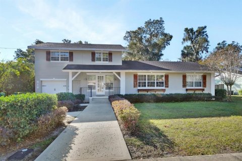 House in DeLand, Florida 4 bedrooms, 211.35 sq.m. № 2226654