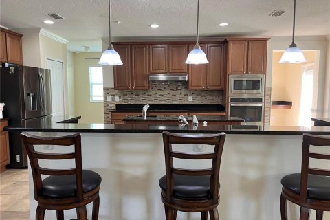 House in Kissimmee, Florida 4 bedrooms, 249.35 sq.m. № 1721240 - photo 15