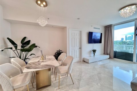 Condominio en venta en Hallandale Beach, Florida, 2 dormitorios, 100.43 m2 № 1891351 - foto 8