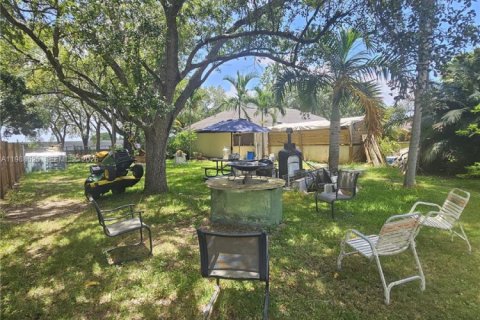 House in Homestead, Florida 4 bedrooms, 191.66 sq.m. № 2051052 - photo 24
