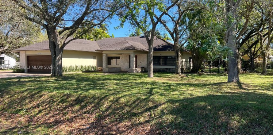 Дом в Хомстед, Флорида 4 спальни, 191.66м2 № 2051052