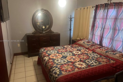 Купить виллу или дом в Хомстед, Флорида 4 спальни, 191.66м2, № 2051052 - фото 7