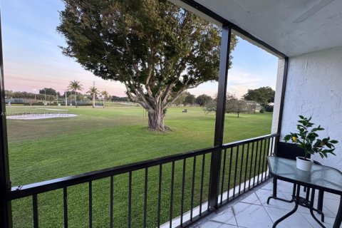 Condo in Pembroke Pines, Florida, 2 bedrooms  № 1812245 - photo 20