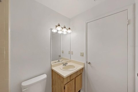 Condo in Tampa, Florida, 2 bedrooms  № 1812603 - photo 24
