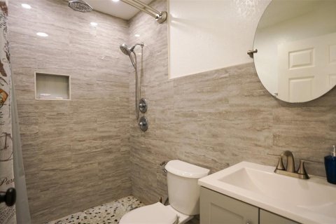 House in Tampa, Florida 4 bedrooms, 125.42 sq.m. № 1831256 - photo 26