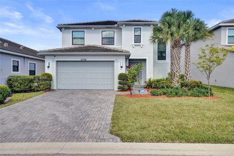 Villa ou maison à vendre à Lake Worth, Floride: 4 chambres, 211.72 m2 № 1951258 - photo 1