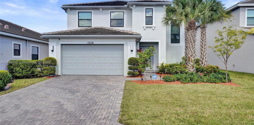 Villa ou maison à Lake Worth, Floride 4 chambres, 211.72 m2 № 1951258