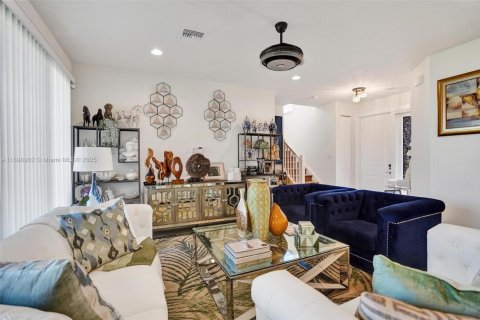 Villa ou maison à vendre à Lake Worth, Floride: 4 chambres, 211.72 m2 № 1951258 - photo 16