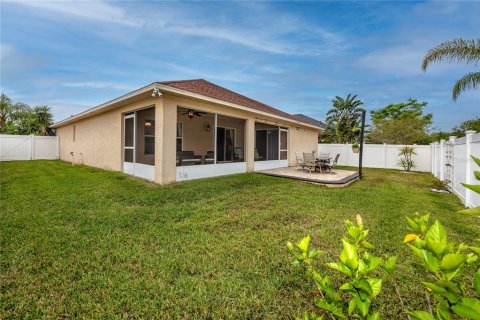 House in New Port Richey, Florida 4 bedrooms, 151.9 sq.m. № 1787710 - photo 30