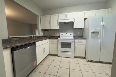 Copropriété à vendre à Riverview, Floride: 3 chambres, 106.93 m2 № 2107197 - photo 4