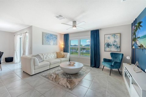 Villa ou maison à vendre à Parrish, Floride: 4 chambres, 169.73 m2 № 2330273 - photo 12