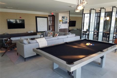 Condominio en venta en Miami, Florida, 1 dormitorio, 55.09 m2 № 2008272 - foto 22