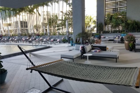 Condominio en venta en Miami, Florida, 1 dormitorio, 55.09 m2 № 2008272 - foto 28