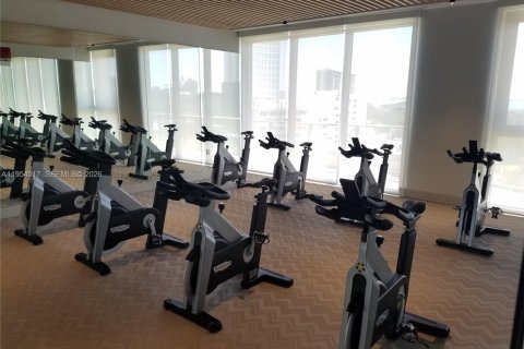 Condominio en venta en Miami, Florida, 1 dormitorio, 55.09 m2 № 2008272 - foto 8