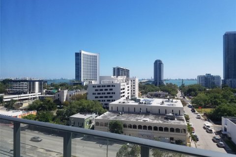 Condominio en venta en Miami, Florida, 1 dormitorio, 55.09 m2 № 2008272 - foto 17
