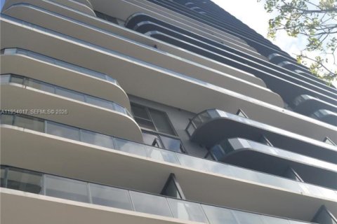 Condominio en venta en Miami, Florida, 1 dormitorio, 55.09 m2 № 2008272 - foto 2