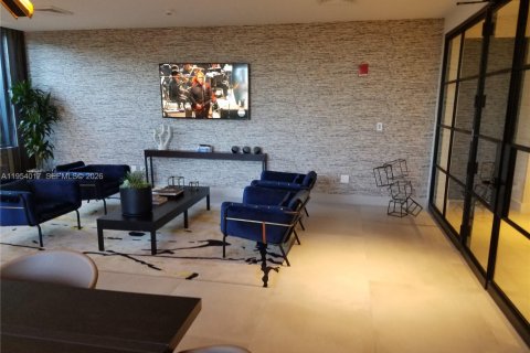 Condominio en venta en Miami, Florida, 1 dormitorio, 55.09 m2 № 2008272 - foto 10
