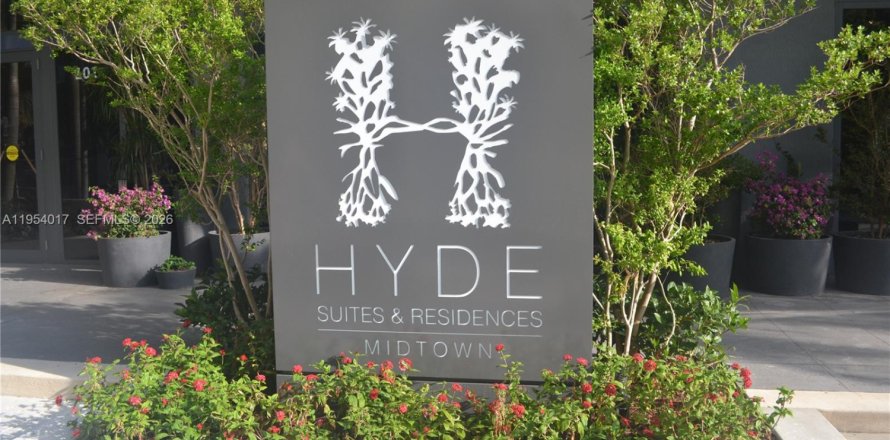 Condominio en Miami, Florida, 1 dormitorio  № 2008272