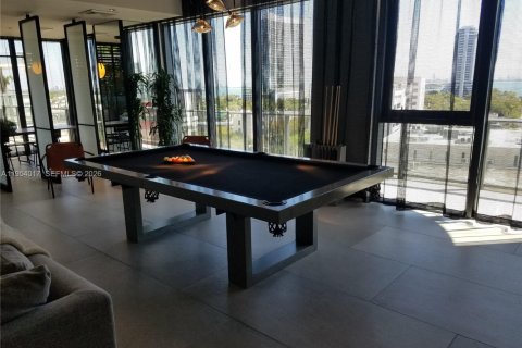 Condominio en venta en Miami, Florida, 1 dormitorio, 55.09 m2 № 2008272 - foto 21