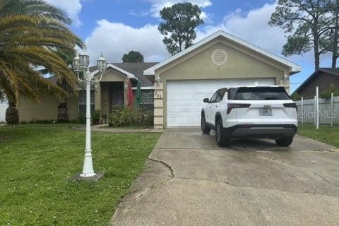 Villa ou maison à Palm Bay, Floride 3 chambres, 172.61 m2 № 2437386