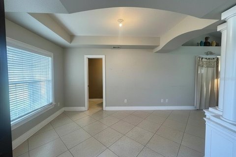 Villa ou maison à vendre à Palm Bay, Floride: 3 chambres, 172.61 m2 № 2437386 - photo 9