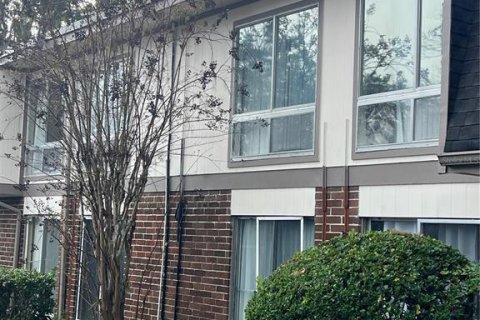 Condo in Gainesville, Florida, 2 bedrooms  № 1512179 - photo 1