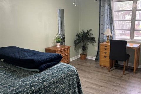 Condo in Gainesville, Florida, 2 bedrooms  № 1512179 - photo 5