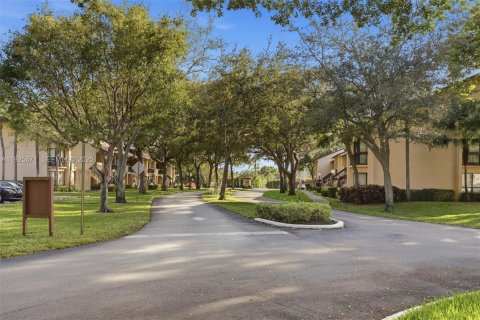 Condominio en venta en Deerfield Beach, Florida, 2 dormitorios, 102.19 m2 № 1986733 - foto 2