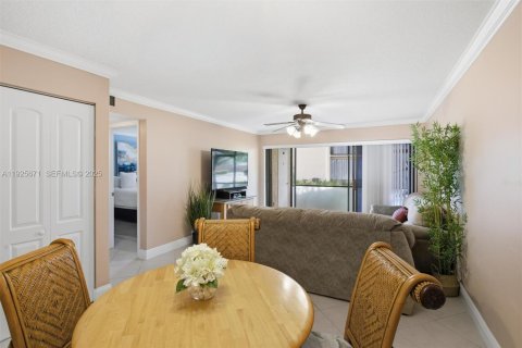Condominio en venta en Deerfield Beach, Florida, 2 dormitorios, 102.19 m2 № 1986733 - foto 11
