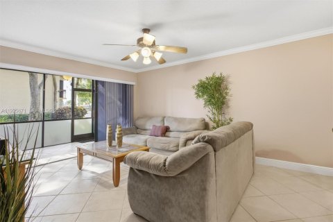 Condominio en venta en Deerfield Beach, Florida, 2 dormitorios, 102.19 m2 № 1986733 - foto 18