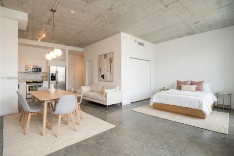 Купить кондоминиум в Майами, Флорида 1 спальня, 61.5м2, № 2051510 - фото 5