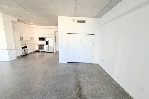 Купить кондоминиум в Майами, Флорида 1 спальня, 61.5м2, № 2051510 - фото 13