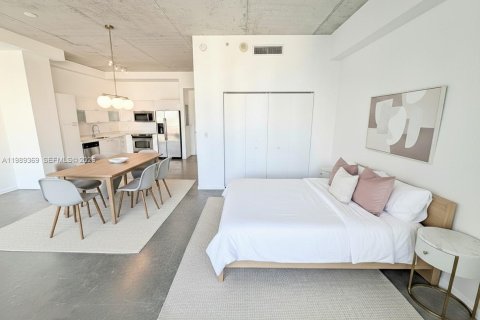 Купить кондоминиум в Майами, Флорида 1 спальня, 61.5м2, № 2051510 - фото 12