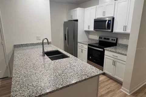 Adosado en alquiler en Davenport, Florida, 3 dormitorios, 134.99 m2 № 1851279 - foto 3