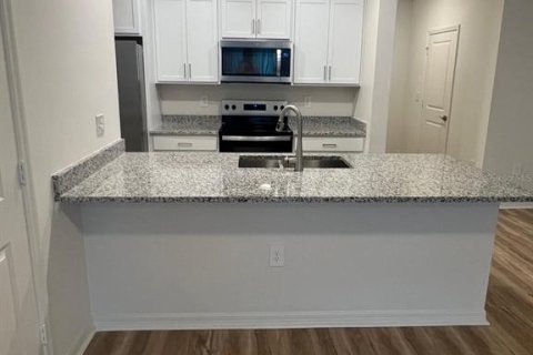 Adosado en alquiler en Davenport, Florida, 3 dormitorios, 134.99 m2 № 1851279 - foto 13