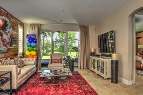 Villa ou maison à vendre à Davie, Floride: 4 chambres, 193.98 m2 № 1942534 - photo 4