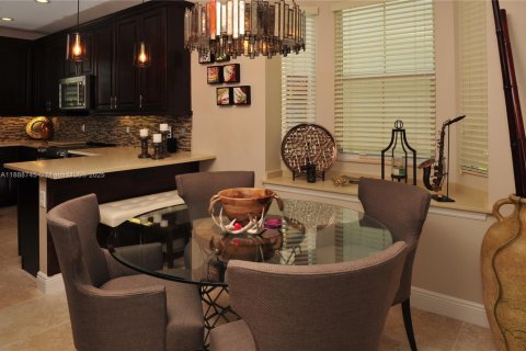 Villa ou maison à vendre à Davie, Floride: 4 chambres, 193.98 m2 № 1942534 - photo 9