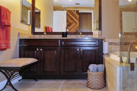 Villa ou maison à vendre à Davie, Floride: 4 chambres, 193.98 m2 № 1942534 - photo 16