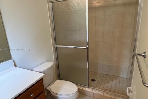 Townhouse in Hialeah, Florida 3 bedrooms, 154.96 sq.m. № 1925355 - photo 20