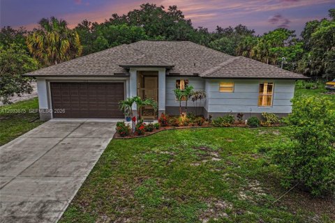 Casa en LaBelle, Florida 3 dormitorios, 139.35 m2 № 2077615