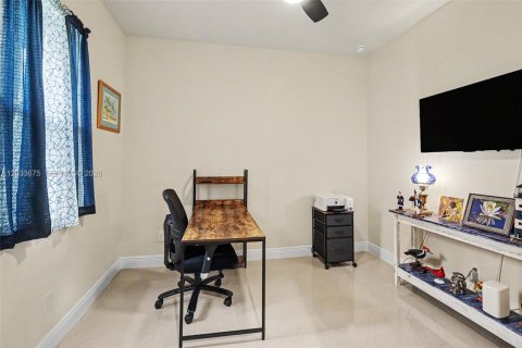 Casa en venta en LaBelle, Florida, 3 dormitorios, 139.35 m2 № 2077615 - foto 14