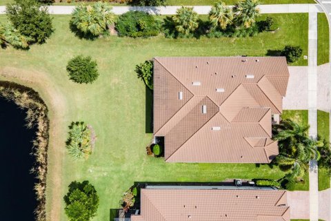 House in Sarasota, Florida 3 bedrooms, 231.23 sq.m. № 1725748 - photo 5
