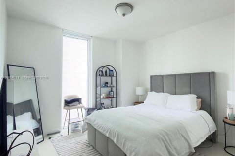 Condo in Miami, Florida, 3 bedrooms  № 2068291 - photo 9