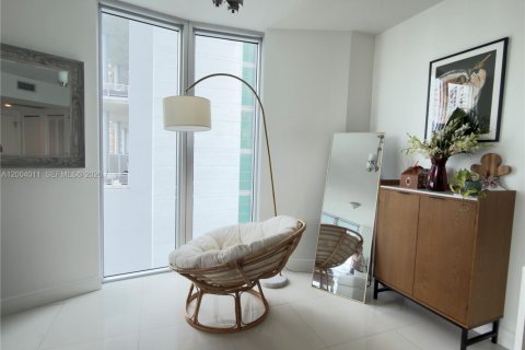 Condo in Miami, Florida, 3 bedrooms  № 2068291 - photo 4