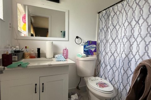 Villa ou maison à vendre à Miami Gardens, Floride: 3 chambres, 126.72 m2 № 1956032 - photo 8