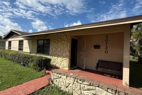Villa ou maison à vendre à Miami Gardens, Floride: 3 chambres, 126.72 m2 № 1956032 - photo 15